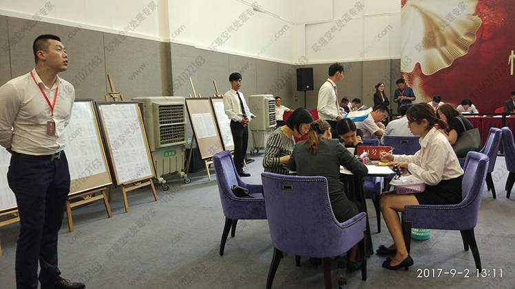 移動環(huán)保空調使用